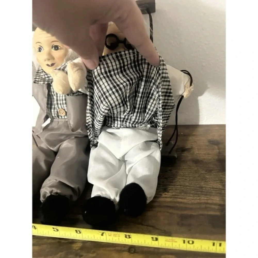 RARE Handmade Dolls Couple Holding Hands In Hanging Swing Vintage‎